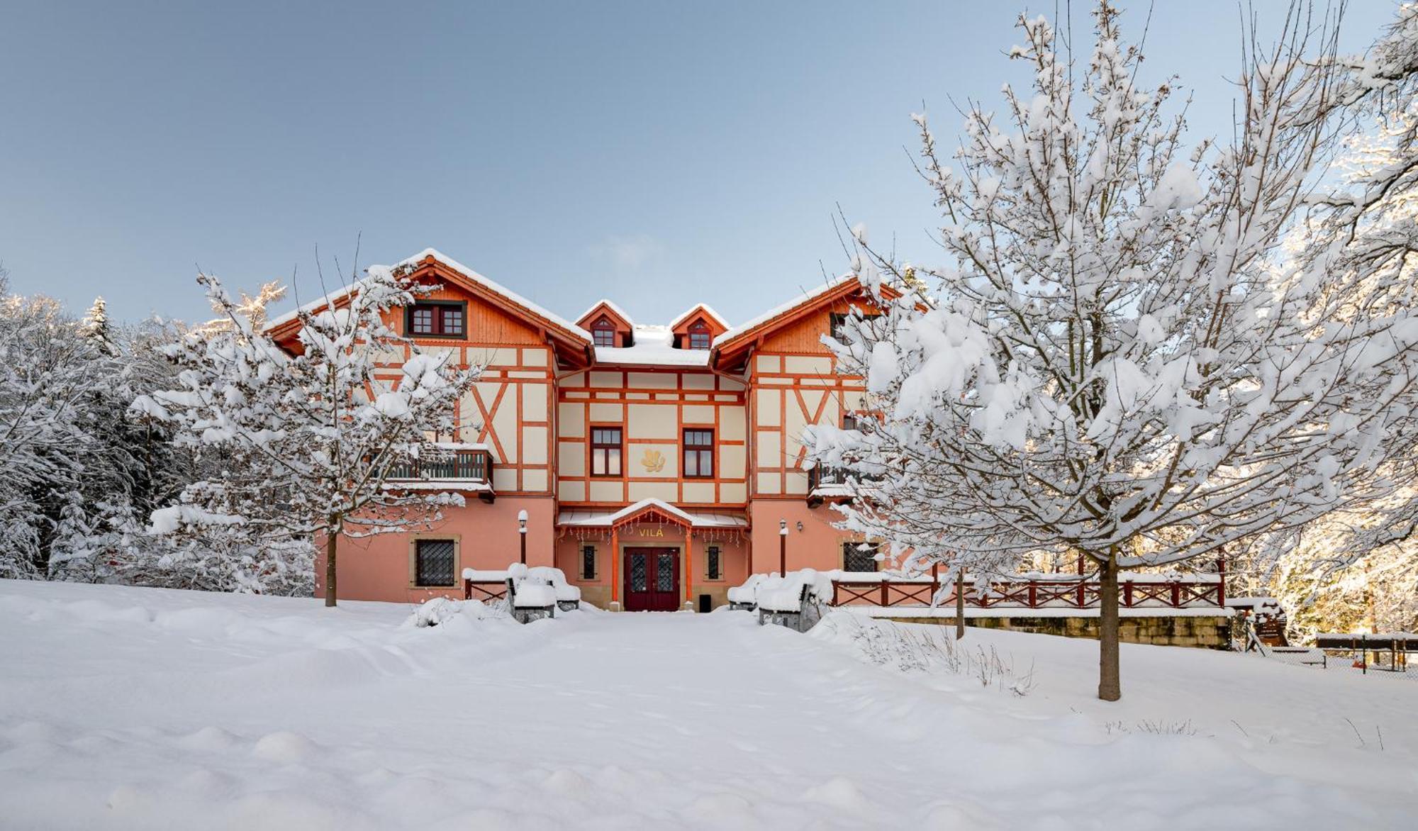 Hotel Studanka Рихнов-над-Кнєжноу Екстер'єр фото