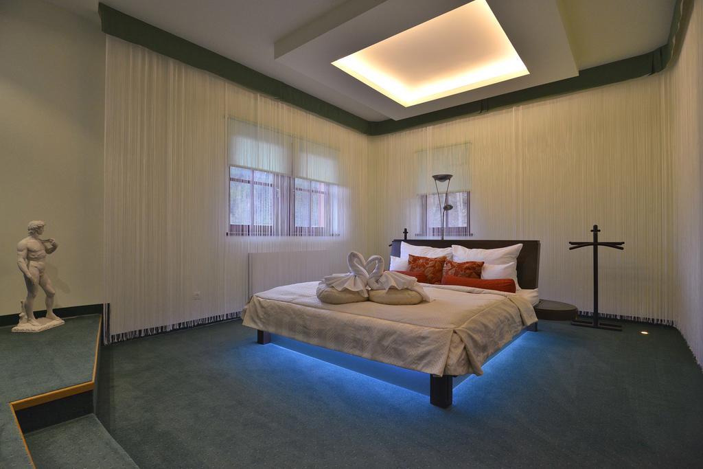 Hotel Studanka Рихнов-над-Кнєжноу Екстер'єр фото